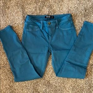 Just Black jeans, stretch. Non smoking